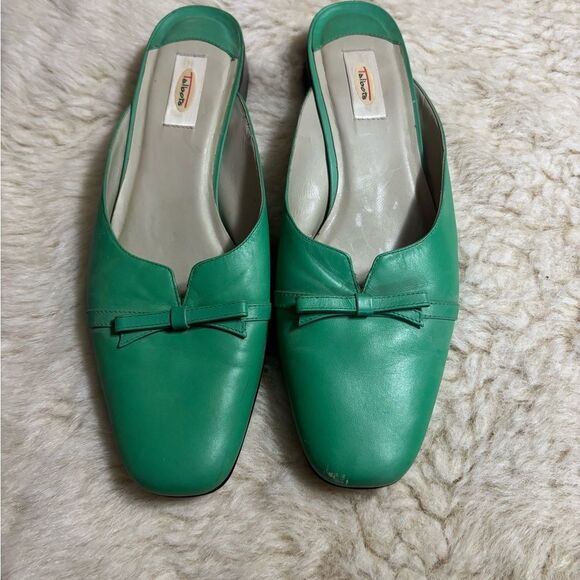 Talbots Green Leather Mules with Bow Detail size 8.5 Narrow - Picture 1 of 8